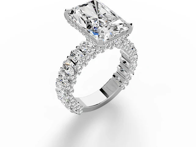 Radiant center 5MM Oval Luna Design