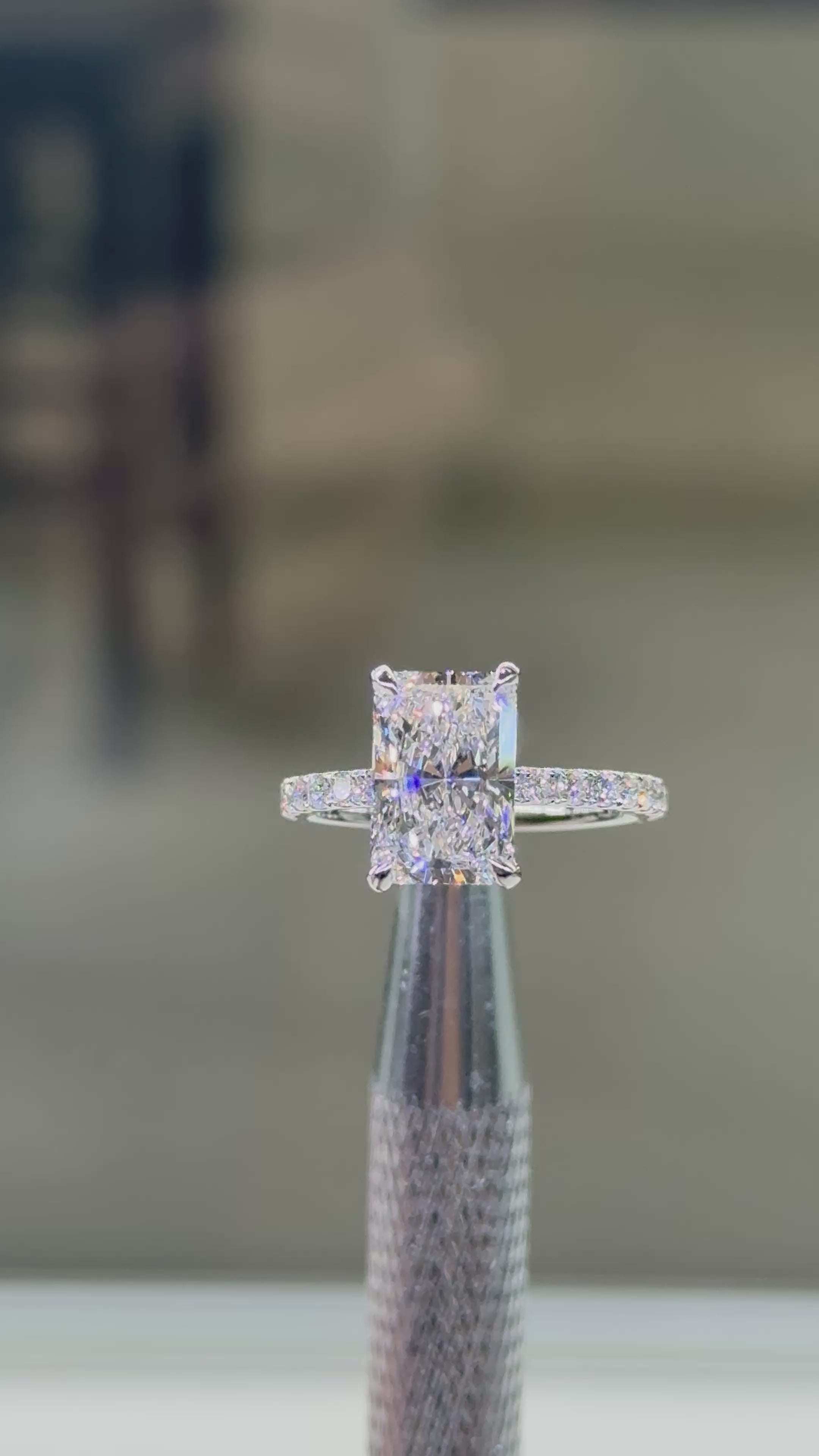 Radiant Cut 2.00mm Thin Signature Series