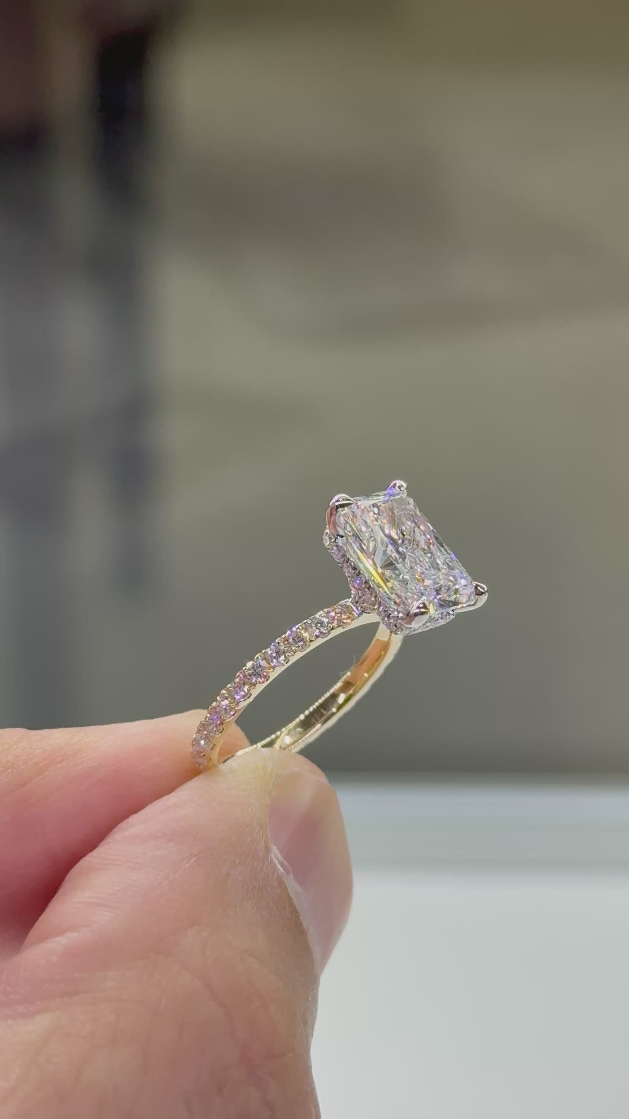 Radiant Cut 2.00mm Thin Signature Series